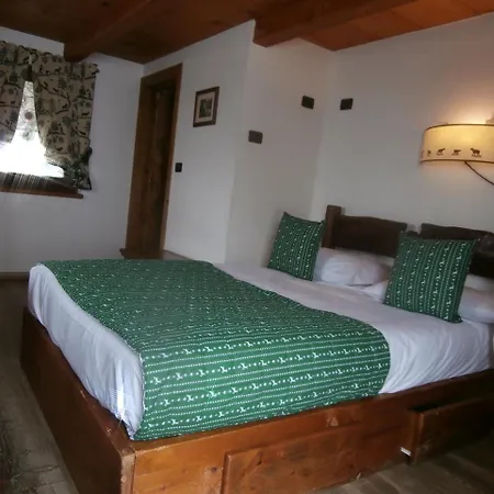 Baita Ancienne Bergerie Pensionat 2*